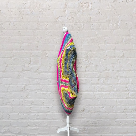 Oversized Blanket Crochet Cardigan - Picture 2 of 4